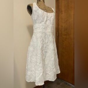 Evan Picone White Sleeveless Dress